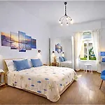Gasthuis La Terrazza De Luxe 4*