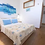 Πανσιόν La Terrazza De Luxe 4*