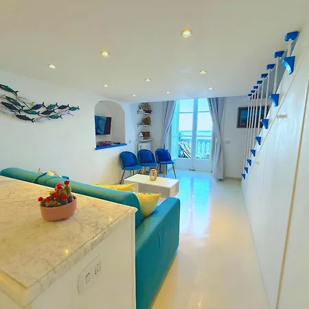 La Terrazza De Luxe بيت ضيافة سورينتو