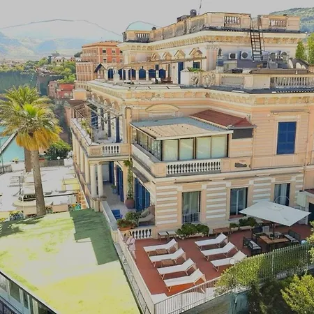 בית הארחה La Terrazza De Luxe 4*